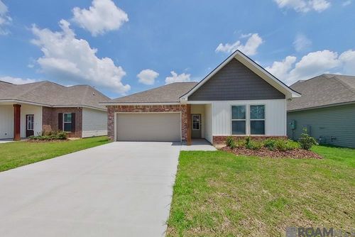 114 Teddy Ln, Lafayette, LA, 70507-4913 | Card Image