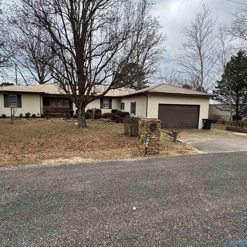 303 Auburn St, Centre, AL, 35960-1107 | Card Image