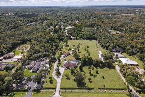 360 16th Ave Nw, Naples, FL, 34120-2351 | Card Image