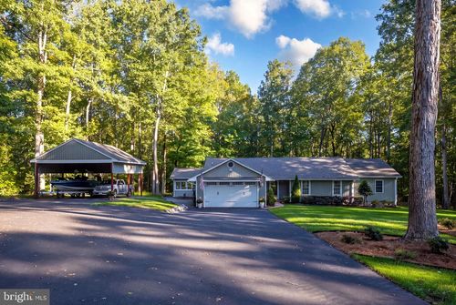 208 Oakwood Dr, MINERAL, VA, 23117-4731 | Card Image