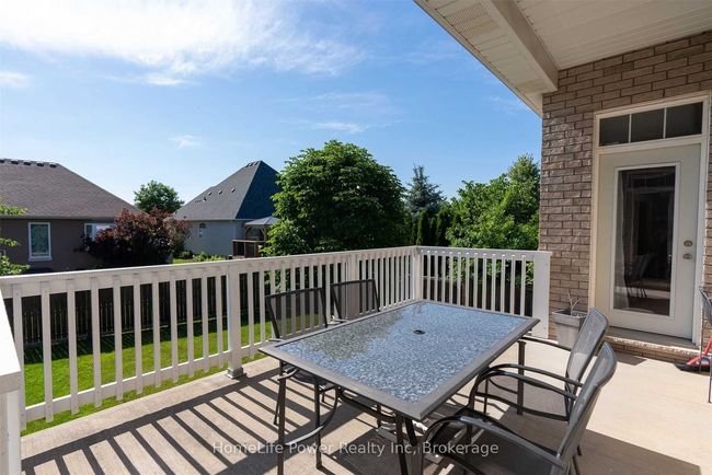 8 Bianca Dr, House other with 3 bedrooms, 3 bathrooms and 1 parking in Niagara on the Lake ON | Image 5