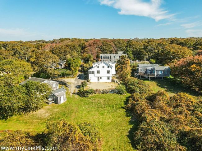 10 Mollys Way, House other with 3 bedrooms, 2 bathrooms and null parking in Chilmark MA | Image 26