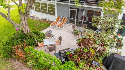 210-210 Oakridge N, Deerfield Beach, FL, 33442-1972 | Card Image