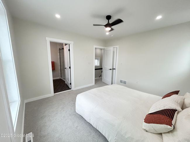 Primary Bedroom | Image 38