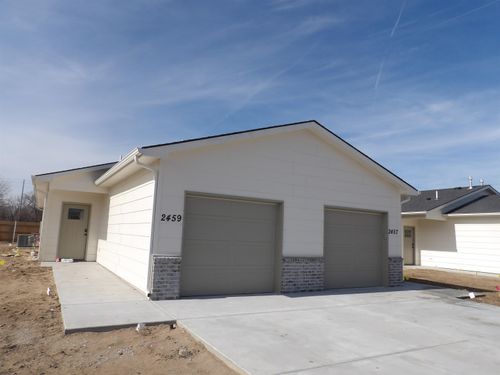 2459 W Macarthur Ct, Wichita, KS, 67217 | Card Image