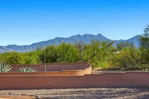 761 W Rio Moctezuma, Green Valley, AZ, 85614-3943 | Card Image