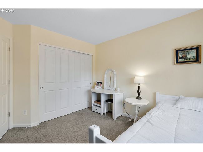 2819 Se Pheasant Way, House other with 4 bedrooms, 3 bathrooms and 3 parking in Gresham OR | Image 21