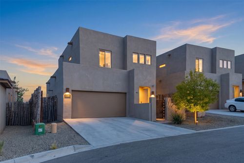 7240 Vista Serena Loop, Santa Fe, NM, 87507-3055 | Card Image