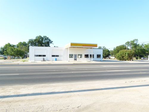 101 E Hall St, Bangs, TX, 76823-3490 | Card Image