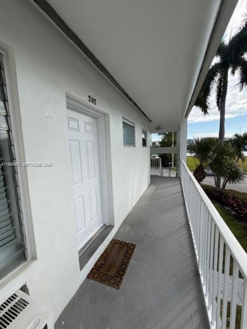 apt-202-9300 E Bay Harbor Dr, Bay Harbor Islands, FL, 33154-2332 | Card Image