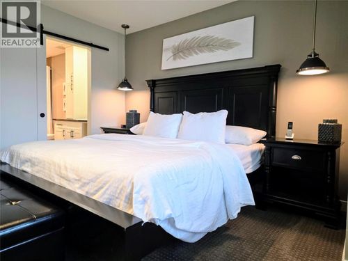 919-900 Bighorn Blvd, Radium Hot Springs, BC, V0A1M0 | Card Image