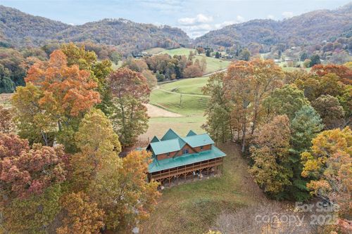 207 Longridge Ln, Waynesville, NC, 28785-9495 | Card Image