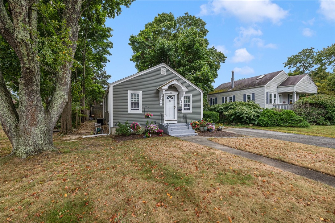 4th Ave, Warwick, RI 02888