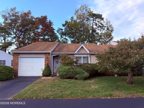 241 Martine Way, Lakewood, NJ, 08701-7332 | Card Image