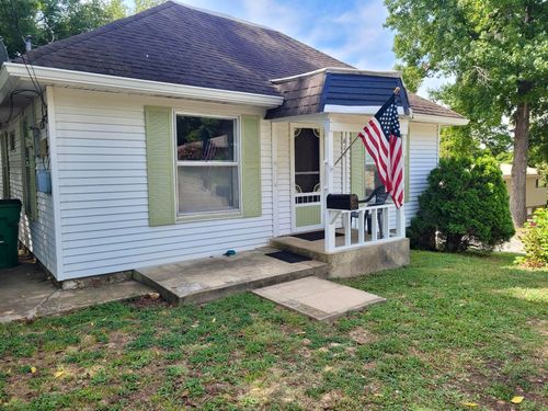 611 Spruce Street, Thayer, MO, 65791 | Card Image