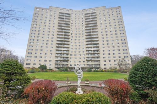 apt-5k-377 S Harrison St, East Orange, NJ, 07018-1257 | Card Image