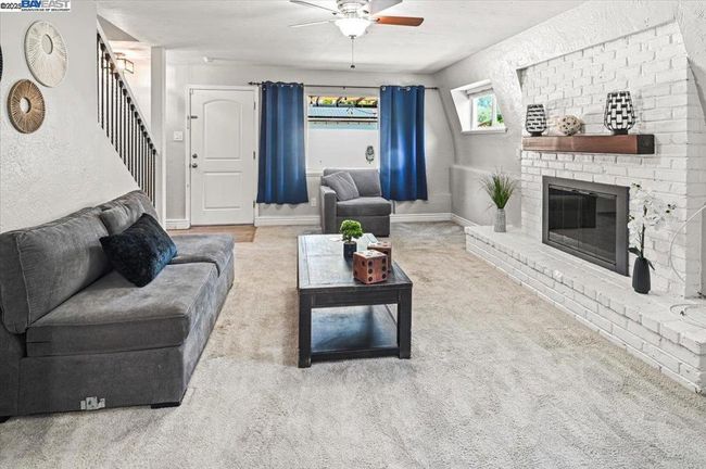 17860 Almond Rd, House other with 5 bedrooms, 4 bathrooms and 4 parking in Castro Valley CA | Image 39