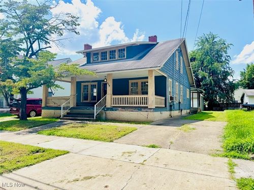 410 Park Ave, Williamstown, WV, 26187-1531 | Card Image