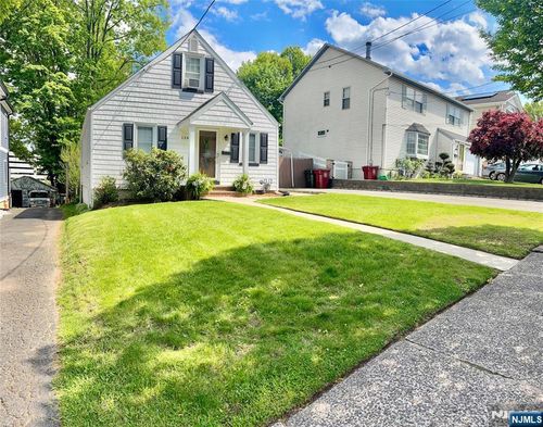 134 Kenzel Ave, Nutley, NJ, 07110-1044 | Card Image