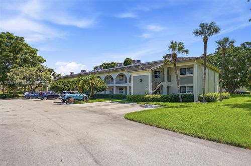 f2-1105 Bahama Bnd, Coconut Creek, FL, 33066-2512 | Card Image