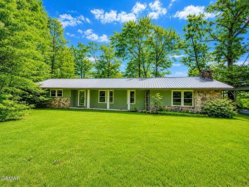 505 Crest Rd, Gatlinburg, TN, 37738-5629 | Card Image
