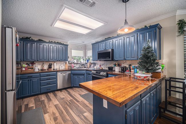 5501 Gateway Ln, House other with 3 bedrooms, 3 bathrooms and null parking in Arlington TX | Image 10