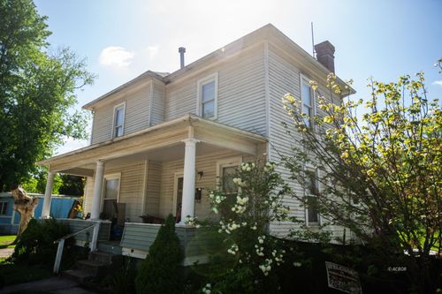 18 S High St, Glouster, OH, 45732-1002 | Card Image