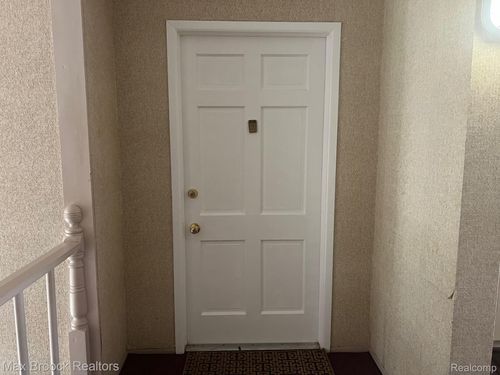 apt-272-30244 Southfield Rd, Southfield, MI, 48076-1309 | Card Image
