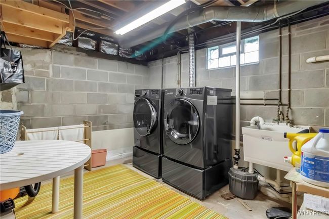 washer & dryer | Image 40