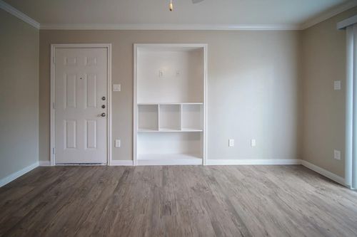 204-8455 Will Clayton Pkwy, Humble, TX, 77338-5802 | Card Image