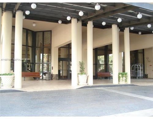 ph02-10185 Collins Ave, Bal Harbour, FL, 33154-1600 | Card Image