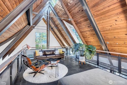 26222 Se 152nd St, Issaquah, WA, 98027-8262 | Card Image