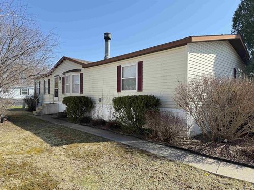 402 Opal Ave, Lannon, WI, 53046 | Card Image
