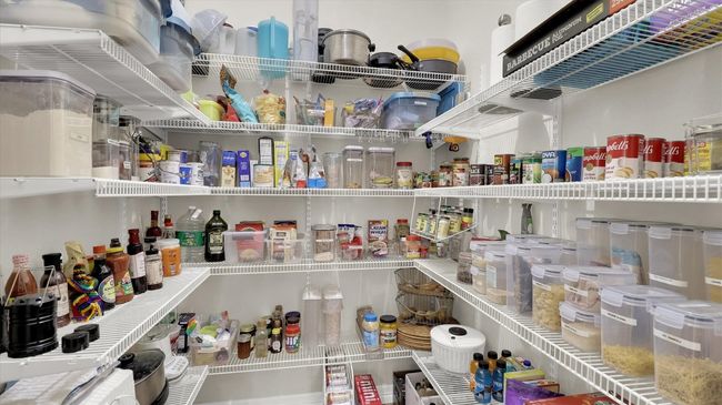 View of pantry | Image 19