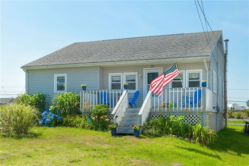 27 Holden Road, South Kingstown, RI, 02879 | Card Image