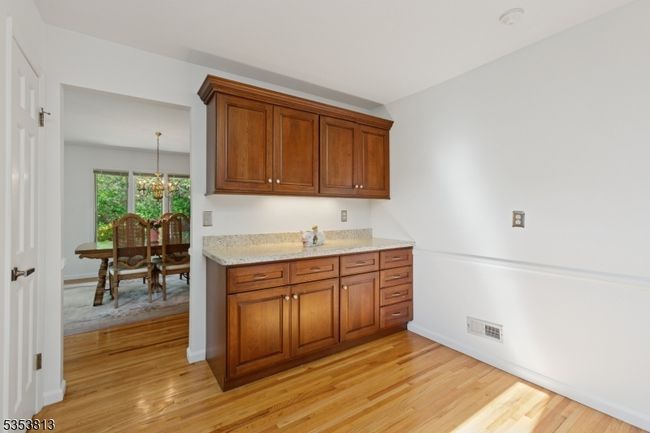 54 Aspen Dr, Townhouse with 2 bedrooms, 3 bathrooms and null parking in Basking Ridge NJ | Image 13