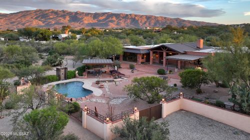 925 N Rancho Del Jefe Loop, Tucson, AZ, 85748-2076 | Card Image