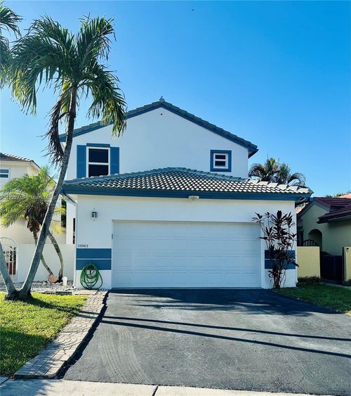 18961 Nw 22nd St, Pembroke Pines, FL, 33029-3843 | Card Image