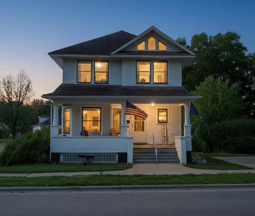 506 W State St, Mauston, WI, 53948-1029 | Card Image