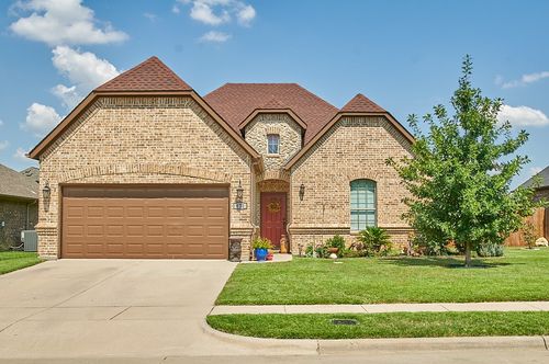 451 Chisholm Trl, Justin, TX, 76247-7031 | Card Image