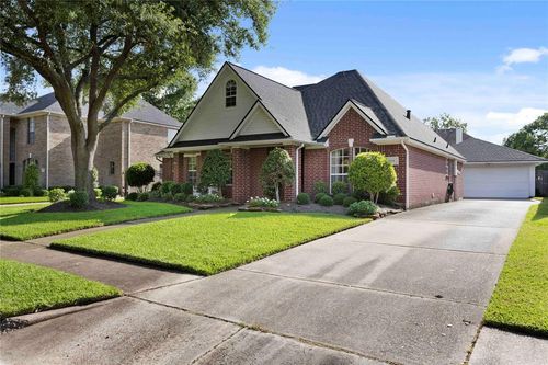 5202 White Manor Dr, Pasadena, TX, 77505-5457 | Card Image