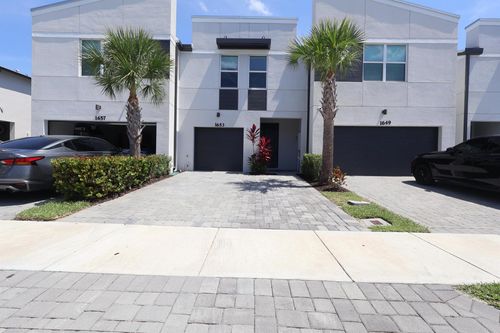 1653 Lindley St, Mangonia Park, FL, 33407-2123 | Card Image