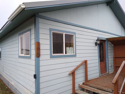 108 E Yellowstone Ave, Big Timber, MT, 59011-7809 | Card Image