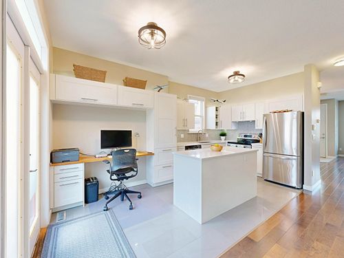 14883 57a Ave, Surrey, BC, V3S8W6 | Card Image