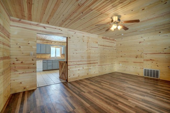 6619 M 18, House other with 3 bedrooms, 1 bathrooms and null parking in Coleman MI | Image 10