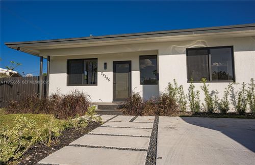 1-22385 Sw 115th Ct, Miami, FL, 33170-4666 | Card Image