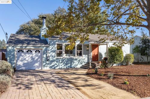 1017 Esther Dr, Pleasant Hill, CA, 94523-4301 | Card Image