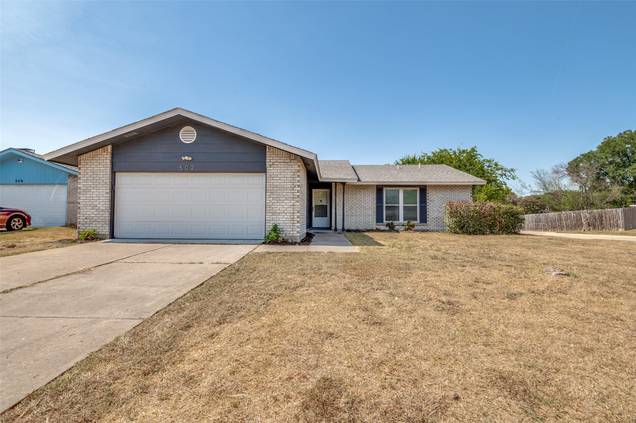 502 Brian Dr, For Sale in Grand Prairie - eXp Realty