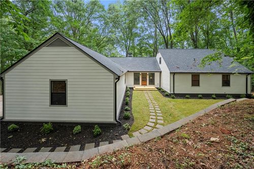 3710 Country Estate Dr Nw, Kennesaw, GA, 30152-4014 | Card Image