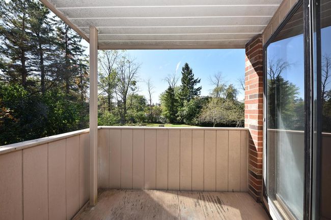 234 - 425 W Willow Court, Condo with 2 bedrooms, 2 bathrooms and null parking in FOX POINT WI | Image 23